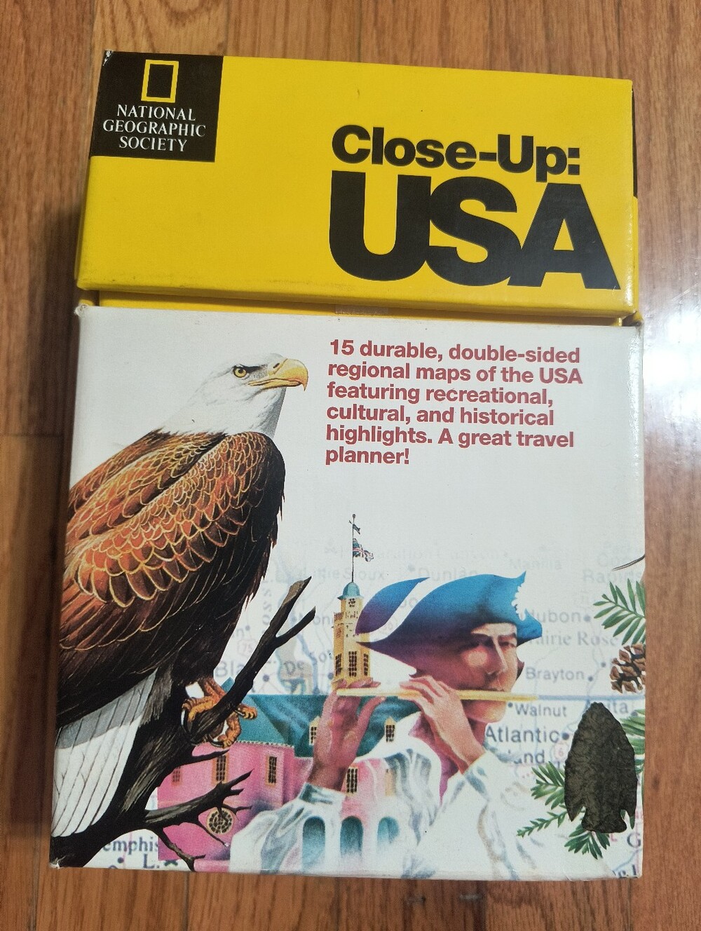 National Geographic "Close-Up:USA" box set of 15 regional maps and other guides